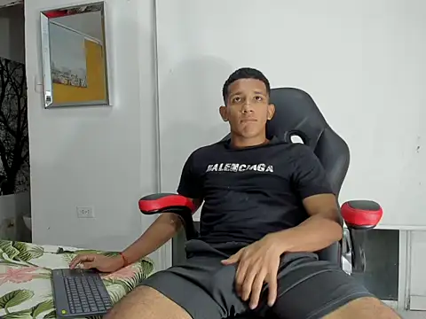 ricky spensar23cm  online show from February 2026 02:00:01 AM