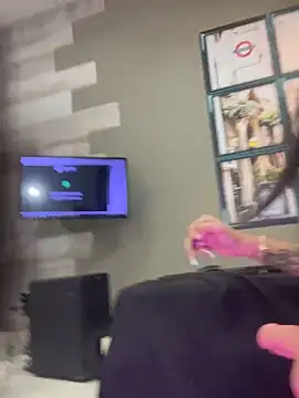 emmagirl0 online show from April 2026 07:04:02 PM