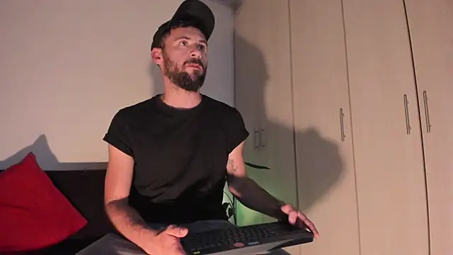 Erickpritz xh online show from March 2026 10:31:02 PM