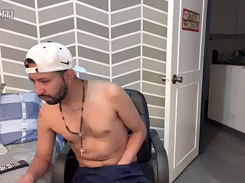 thomass1018 online show from February 2026 07:42:02 PM