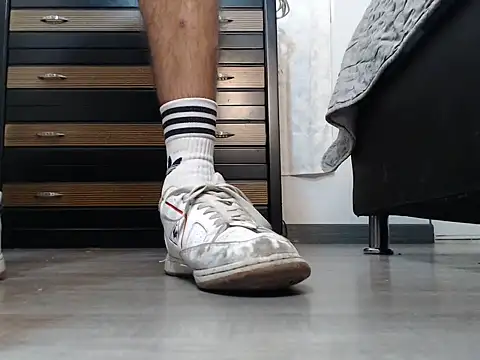 thomass1018 online show from July 2026 08:11:01 PM