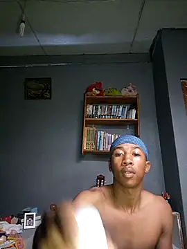 Peterveero12 online show from March 2026 04:32:02 PM