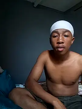 Peterveero12 online show from April 2026 01:48:02 PM