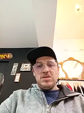 helloandi online show from April 2026 08:43:01 PM