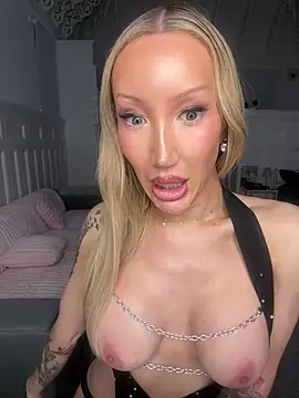 Allana29 online show from April 2026 07:51:01 PM