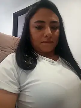 Andreacama online show from February 2026 02:13:01 PM