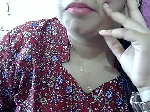 Snapshot of Cute_Aliyaa chatting on May 2026 09:47:01 AM Cute Aliyaa online show from May 2026 09:47:01 AM