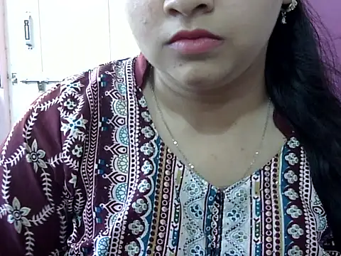 Snapshot of Cute_Aliyaa chatting on May 2026 11:48:01 AM Cute Aliyaa online show from May 2026 11:48:01 AM