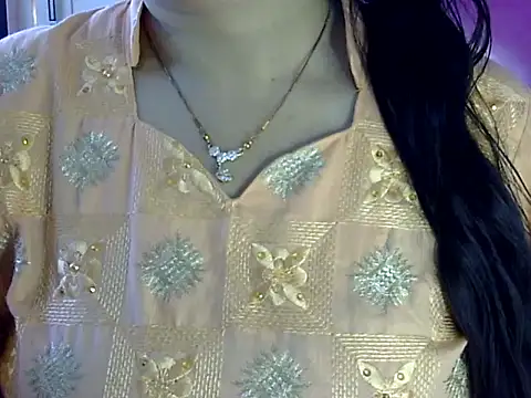 Snapshot of Cute_Aliyaa chatting on May 2026 09:49:02 AM Cute Aliyaa online show from May 2026 09:49:02 AM