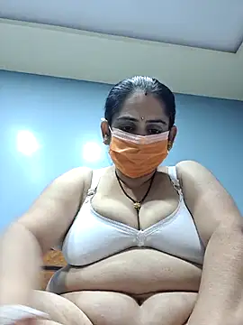 Snapshot of diyam4002 chatting on February 2026 09:13:02 AM diyam4002 online show from February 2026 09:13:02 AM