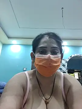 Snapshot of diyam4002 chatting on February 2026 09:06:01 AM diyam4002 online show from February 2026 09:06:01 AM