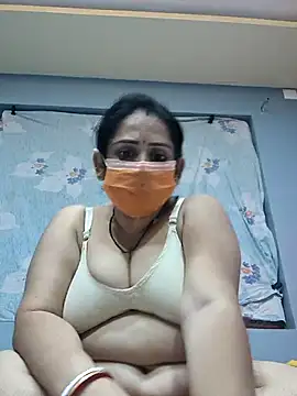 Snapshot of diyam4002 chatting on February 2026 06:26:01 PM diyam4002 online show from February 2026 06:26:01 PM