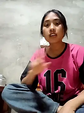 Snapshot of Hoa-tuylip chatting on February 2026 11:53:02 AM Hoa-tuylip online show from February 2026 11:53:02 AM