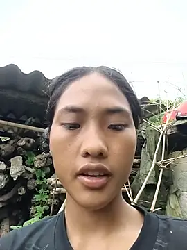 Snapshot of Hoa-tuylip chatting on July 2026 01:12:01 AM Hoa-tuylip online show from July 2026 01:12:01 AM