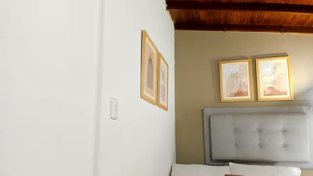 SalomeStorm  online show from April 2026 03:53:01 PM