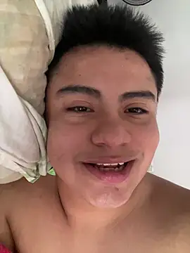 andresmahecha777 online show from February 2026 08:35:02 PM