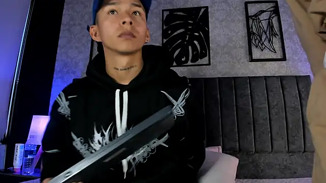 Snapshot of bliinkii_and_luka_ chatting on February 2026 12:32:02 PM bliinkii and luka online show from February 2026 12:32:02 PM