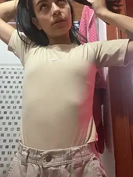 Snapshot of bliinkii_and_luka_ chatting on March 2026 01:07:02 PM bliinkii and luka online show from March 2026 01:07:02 PM