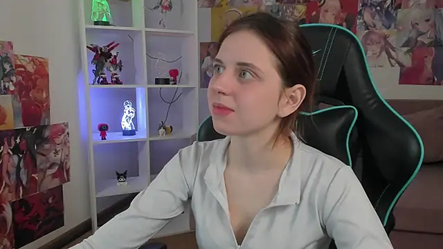 FreyaVey online show from March 2026 05:42:01 AM