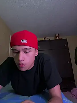 Snapshot of Dominik_Souza chatting on February 2026 04:27:01 AM Dominik Souza online show from February 2026 04:27:01 AM