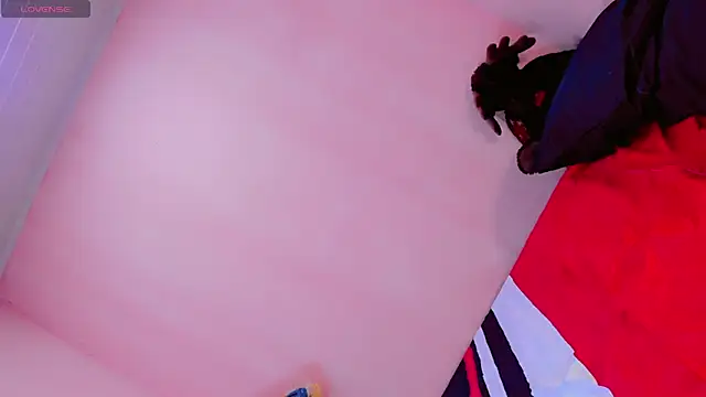 zoe rous2 online show from February 2026 01:47:01 PM