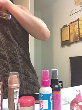 ellianajean online show from March 2026 05:56:01 PM