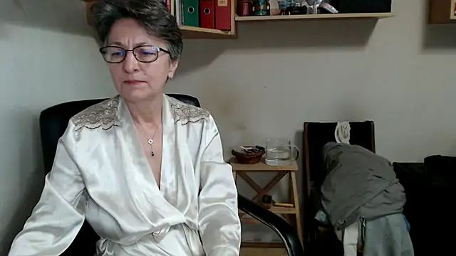 katemodel online show from November 2025 09:42:01 AM