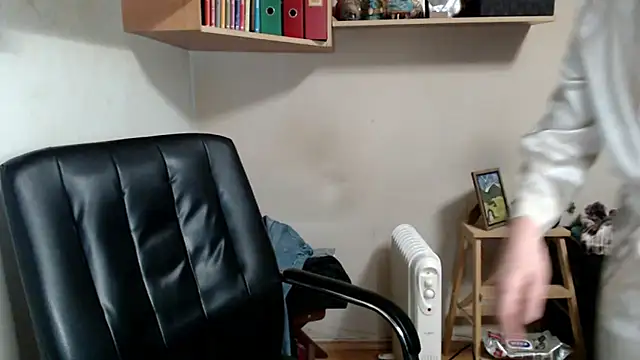 katemodel online show from February 2026 09:47:01 AM