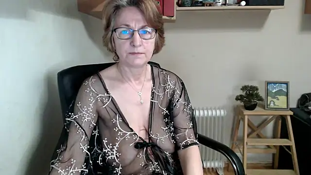 katemodel online show from April 2026 07:22:01 AM