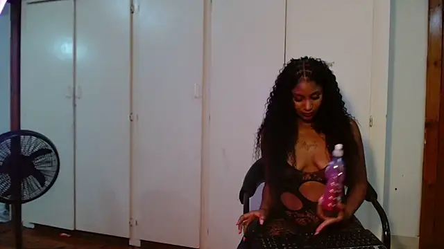 Moreish-06 online show from April 2026 07:07:02 PM