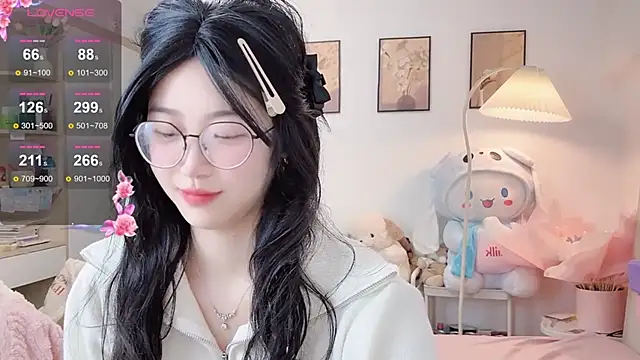 Luminous4173 online show from February 2026 07:02:01 AM