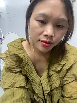 Emxinhka1 online show from April 2026 05:57:01 PM