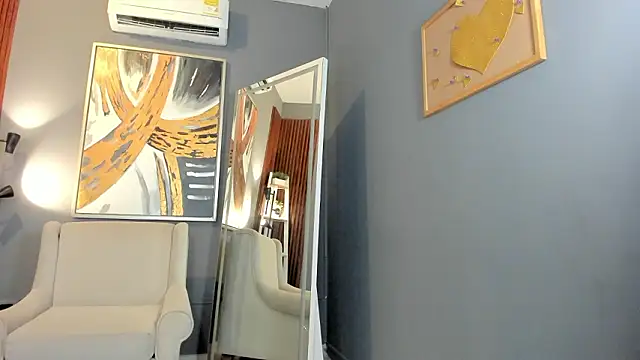 nina swaan online show from February 2026 10:53:02 AM