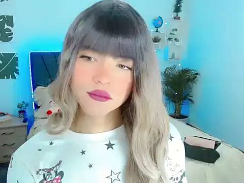 ZoeSchmmit online show from July 2026 03:58:01 PM