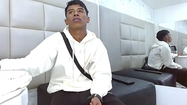 TonnyMarck online show from February 2026 03:02:01 AM