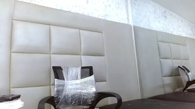 TonnyMarck online show from February 2026 02:43:01 AM