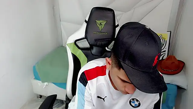 Black diamondd  online show from February 2026 02:13:02 PM