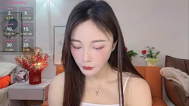 Lisa-295188 online show from February 2026 07:43:02 AM