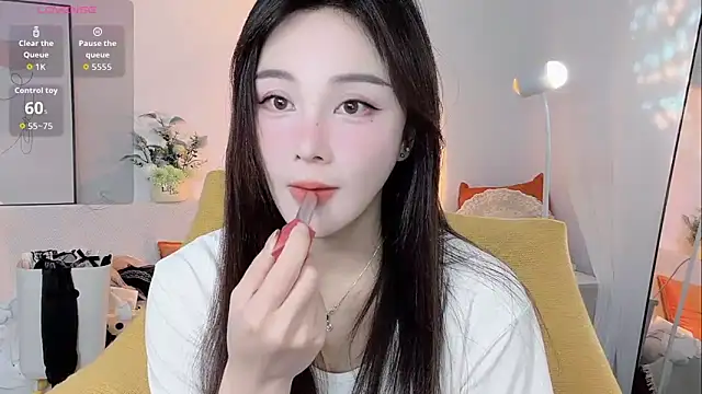 Snapshot of Lisa-295188 chatting on March 2026 07:24:02 AM Lisa-295188 online show from March 2026 07:24:02 AM