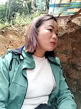 Snapshot of Ella-aa chatting on February 2026 02:41:02 AM Ella-aa online show from February 2026 02:41:02 AM