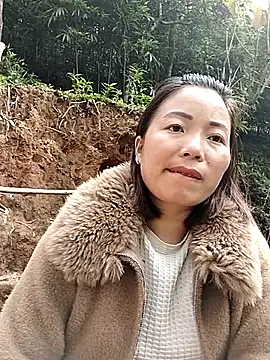 Snapshot of Ella-aa chatting on March 2026 02:07:02 AM Ella-aa online show from March 2026 02:07:02 AM