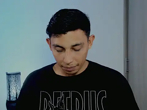 nilo2021 online show from April 2026 09:40:02 PM