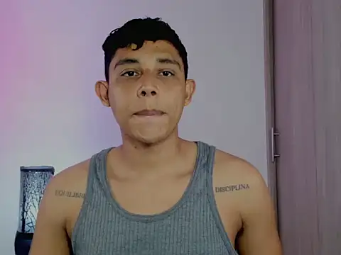 nilo2021 online show from April 2026 09:39:01 PM