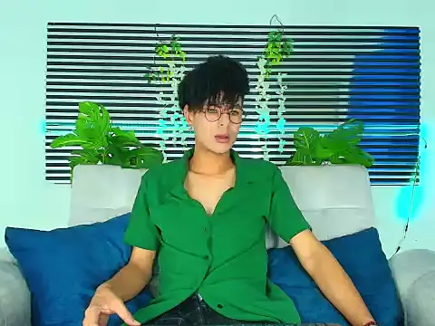 ThiiagoSaeenz online show from February 2026 04:11:02 PM