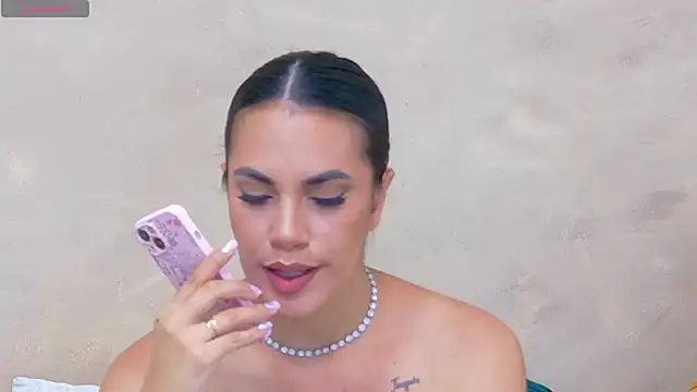 Snapshot of AndiVasquez chatting on May 2026 11:27:02 AM AndiVasquez online show from May 2026 11:27:02 AM