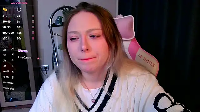 Emiliaaah online show from February 2026 08:15:01 PM