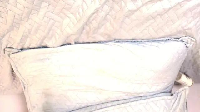 melany roberts  online show from February 2026 06:26:01 AM