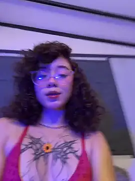 luci butterfly online show from February 2026 08:03:02 PM