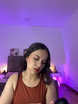 Annie bonnie  online show from April 2026 11:37:01 AM