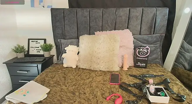 Petite pepper online show from February 2026 07:46:01 PM